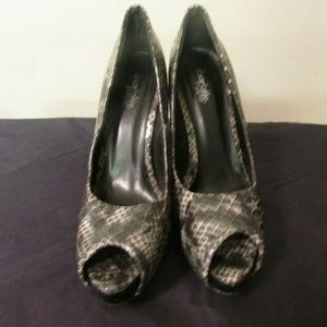 Snakeskin print high heels